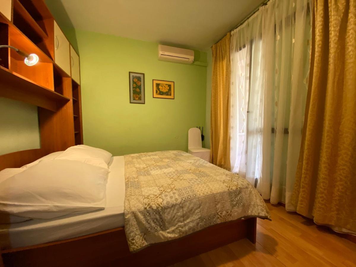 Rooms Josip Makarska Buitenkant foto