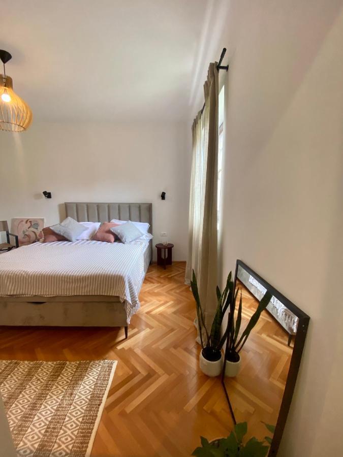 Rooms Josip Makarska Buitenkant foto